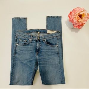 Rag & bone size 29 skinny jeans